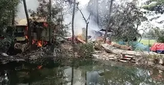 নোয়াখালীতে যুবককে পিটিয়ে হত্যা; সন্দেহভাজনদের বাড়িতে হামলা-অগ্নিসংযোগ